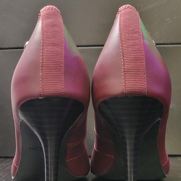 [BNIB] Simply Vera Vera Wang Stevie Memory Foam Heels in Wine - Brand New in Box - Picture 3 of 6